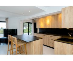 Villa recientemente renovada en venta en Javea con vistas al mar