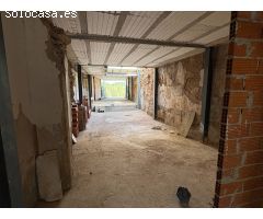 Amplia vivienda a la venta en el centro de Alcalalí con vistas al valle – Para renovar a tu gusto