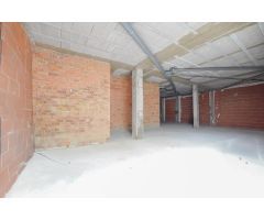 Local comercial a Montbrió del Camp