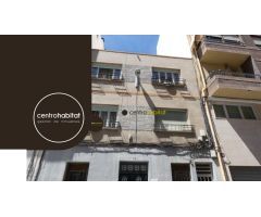Vivienda de tres plantas en la zona de Juan Carlos I
