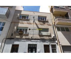 Vivienda de tres plantas en la zona de Juan Carlos I