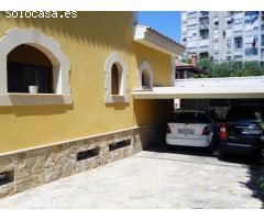 Chalet independiente en venta en calle Olivars en Petrer