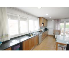 ALQUILER DE CHALET ALTO STANDING EN ZONA LAS AMÉRICAS