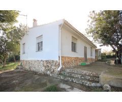 CHALET CON AMPLIA PARCELA EN VENTA URB. COLINA DE VENTA CABRERA