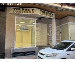 Se vende local comercial a solo 350 metros de la playa de Los Locos!