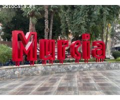 Venta de piso 5 dormitorios en la Plaza Circular