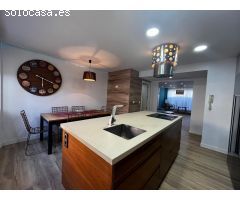 Venta de piso tipo duplex zona Crta. Sta. Catalina