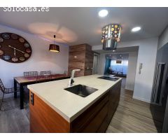Venta de piso tipo duplex zona Crta. Sta. Catalina