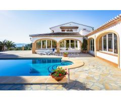 ??? Venta Grandiosa Villa con Vistas al Mar y Privacidad en zona exclusiva - Javea España