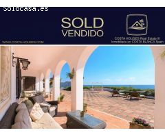 ·· Exclusiva Villa frente al Mar en Moraira, Costa Blanca | Exclusive Villa in front of the Sea