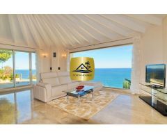 Lujosa Villa Nueva Construccion en PRIMERA LINEA de MAR con INCREIBLES VISTAS, Balcon al Mar · JAVEA