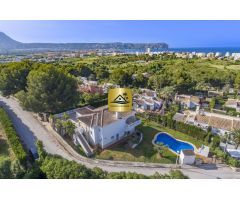 1# · Venta Villa Mediterranea con Vistas Panorámicas al MAR | Cap Marti, JAVEA