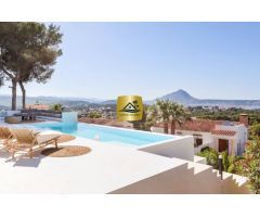 ? VILLA BACH - Chalet estilo Ibicenco con vistas Panorámicas al MAR, MONTAÑA y el VALLE, Javea