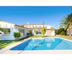 ? VILLA GARDENIA - Fantástica Villa recién Reformada con Vistas al Mar en MORAIRA, Alicante Costa