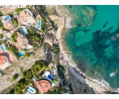 ? VILLA IFACH - PROPIEDAD EXCLUSIVA EN PRIMERA LINEA DEL MAR EN CALPE, COSTA BLANCA