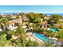 VILLA MAURITIUS - UN OASIS DE SERENIDAD MEDITERRÁNEA EN JAVEA, ALICANTE