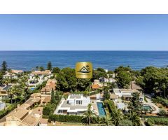 VILLA AQUA - En venta VILLA DE LUJO CERCA DE LA ORILLA DEL MAR MEDITERRANEO EN DENIA COSTA BLANCA