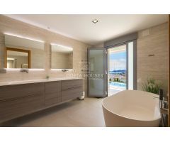 COSTA HOUSES Luxury Villas S.L ® presenta Villa Puchol - Elegancia y Vistas Panorámicas Mar en Jávea