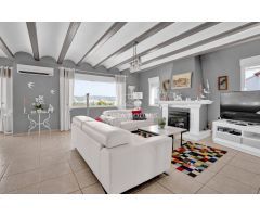 VILLA BREEZE - EXCLUSIVA VILLA CON VISTAS INCOMPARABLES AL MONTGO Y AL MAR EN JAVEA
