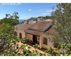 VILLA FALCOMAR - ENCANTO MEDITERRÁNEO CON VISTAS AL MAR EN JAVEA, ALICANTE