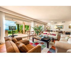 VILLA CAPRICHO - LUJO Y PRIVACIDAD EN ALTEA HILLS CON VISTAS AL MAR Y AL SKYLINE DE BENIDORM