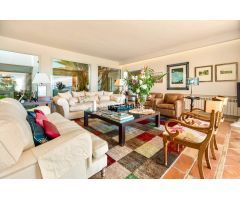 VILLA CAPRICHO - LUJO Y PRIVACIDAD EN ALTEA HILLS CON VISTAS AL MAR Y AL SKYLINE DE BENIDORM