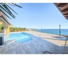 VILLA FUSTERA EN VENTA - LUJO CON VISTAS FRONTALES AL MAR EN BENISSA, ALICANTE