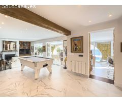 VILLA FUSTERA EN VENTA - LUJO CON VISTAS FRONTALES AL MAR EN BENISSA, ALICANTE