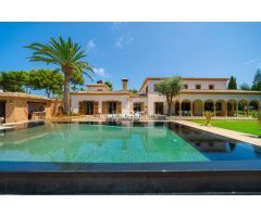 VILLA COLONIAL - MAGNIFICENCIA MEDITERRÁNEA EN JÁVEA CON 8.000 m2 PARCELA