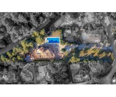VILLA ADSUBIA JAVEA - EXCLUSIVA CON AMPLIA PARCELA, VISTAS A LA NATURALEZA Y CASA PARA INVITADOS