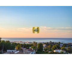 VILLA AVELLANA - LUJO MODERNO CON VISTAS ESPECTACULARES AL MAR EN DENIA, ALICANTE