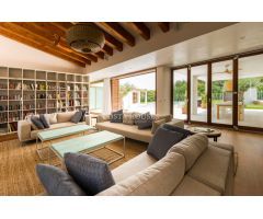 Villa Blanca - Exclusividad Mediterránea a Escasos Metros del Mar en Las Rotas, Dénia Alicante