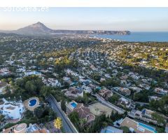 VENTA CHALET MEDITERRANEO CON VISTAS PANORAMICAS A LA BAHIA DE JAVEA Y EL MAR