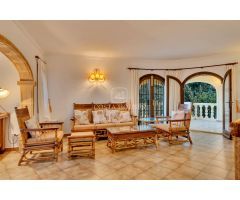 VENTA CHALET MEDITERRANEO CON VISTAS PANORAMICAS A LA BAHIA DE JAVEA Y EL MAR
