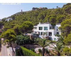 VILLA IBIZENCA DE LUJO CON VISTAS AL MAR EN VENTA EN DENIA, LAS ROTAS