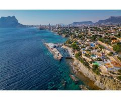 PROPIEDAD EN PRIMERA LINEA EN BENISSA, CON VISTAS AL MAR Y ACCESO PRIVADO AL PASEO ECOLÓGICO