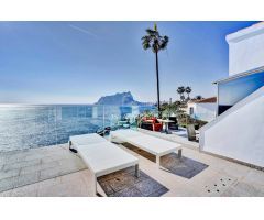 PROPIEDAD EN PRIMERA LINEA EN BENISSA, CON VISTAS AL MAR Y ACCESO PRIVADO AL PASEO ECOLÓGICO