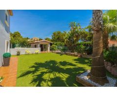 OPORTUNIDAD CHALET CON 6 HABITACIONES EN VENTA EN JAVEA, ALICANTE