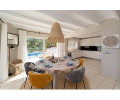 VILLA DE LUJO CON VISTAS PANORAMICAS AL MAR EN JAVEA CERCA DE CALA PORTICHOL
