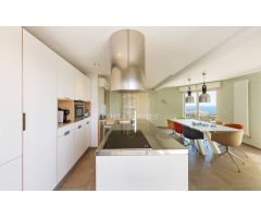 VILLA DE ESTILO MEDITERRÁNEO CON VISTAS AL MAR EN BENISSA EN VENTA