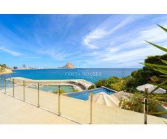 VILLA PUERTO CALPE · VILLA DE LUJO EN PRIMERA LÍNEA DE MAR EN VENTA EN CALPE, COSTA BLANCA