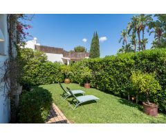 ADOSADO EN VENTA EN URBANIZACIÓN EL RODAT JÁVEA CON APARTAMENTO INDEPENDIENTE Y CERCA DEL MAR