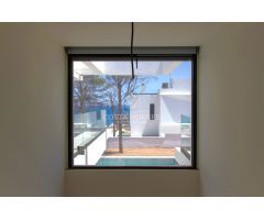 VILLA LAS ROTAS · VILLA DE LUJO TERMINADA A SOLO 50 METROS DEL MAR EN DÉNIA ALICANTE