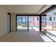 VILLA LAS ROTAS · VILLA DE LUJO TERMINADA A SOLO 50 METROS DEL MAR EN DÉNIA ALICANTE