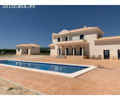 Chalet en Venta en Pinós, el/Pinoso, Alicante