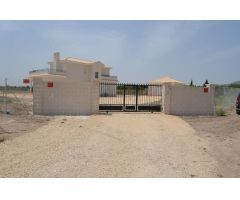 Chalet en Venta en Pinós, el/Pinoso, Alicante