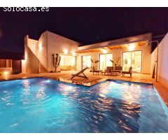 Chalet en Venta en Benijófar, Alicante