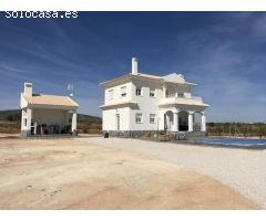 Chalet en Venta en Pinós, el/Pinoso, Alicante