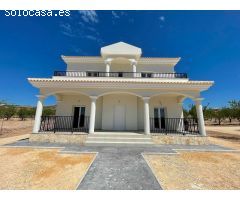 Chalet en Venta en Pinós, el/Pinoso, Alicante
