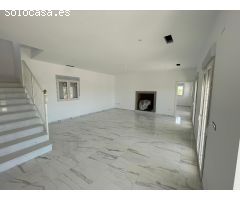 Chalet en Venta en Pinós, el/Pinoso, Alicante